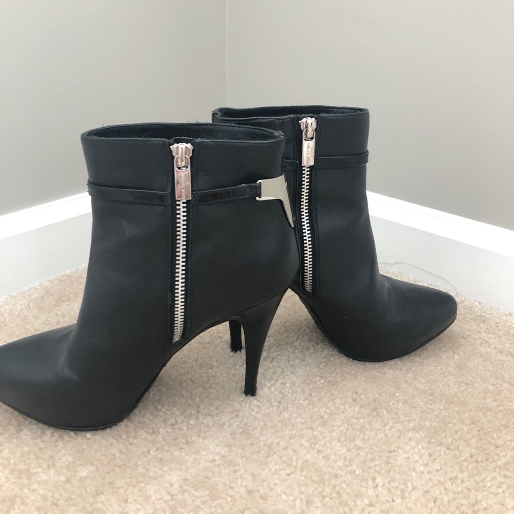 Michael Kors Black Heeled Booties Sz 8.5